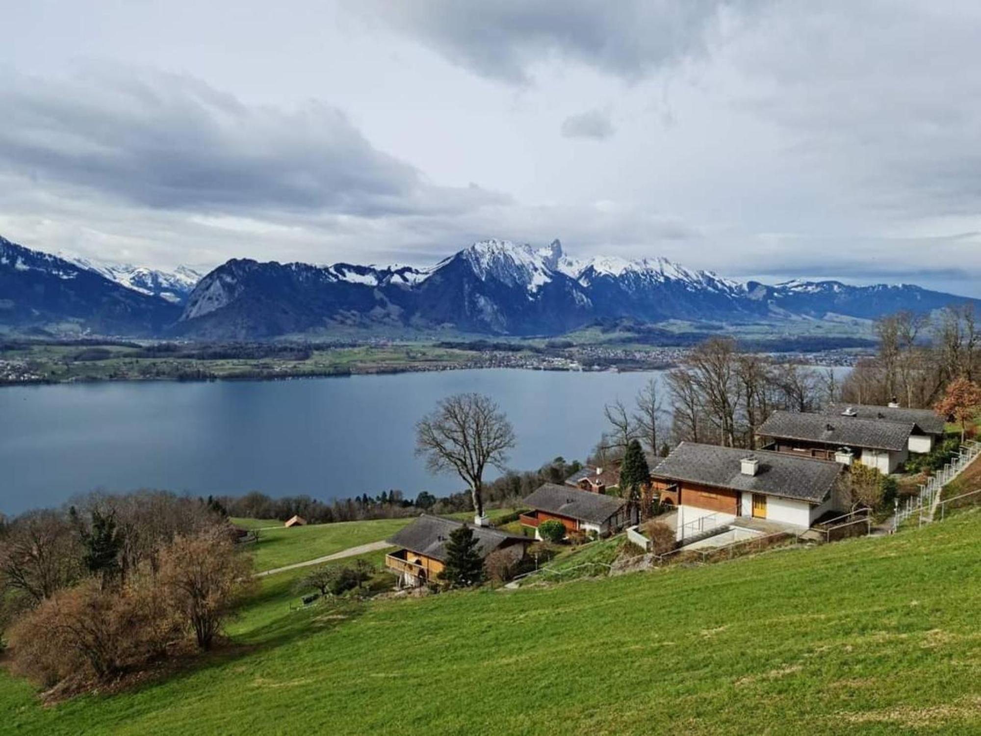 Chalet With View Of The Mountains And The Thun Lake Sigriswil Exterior photo